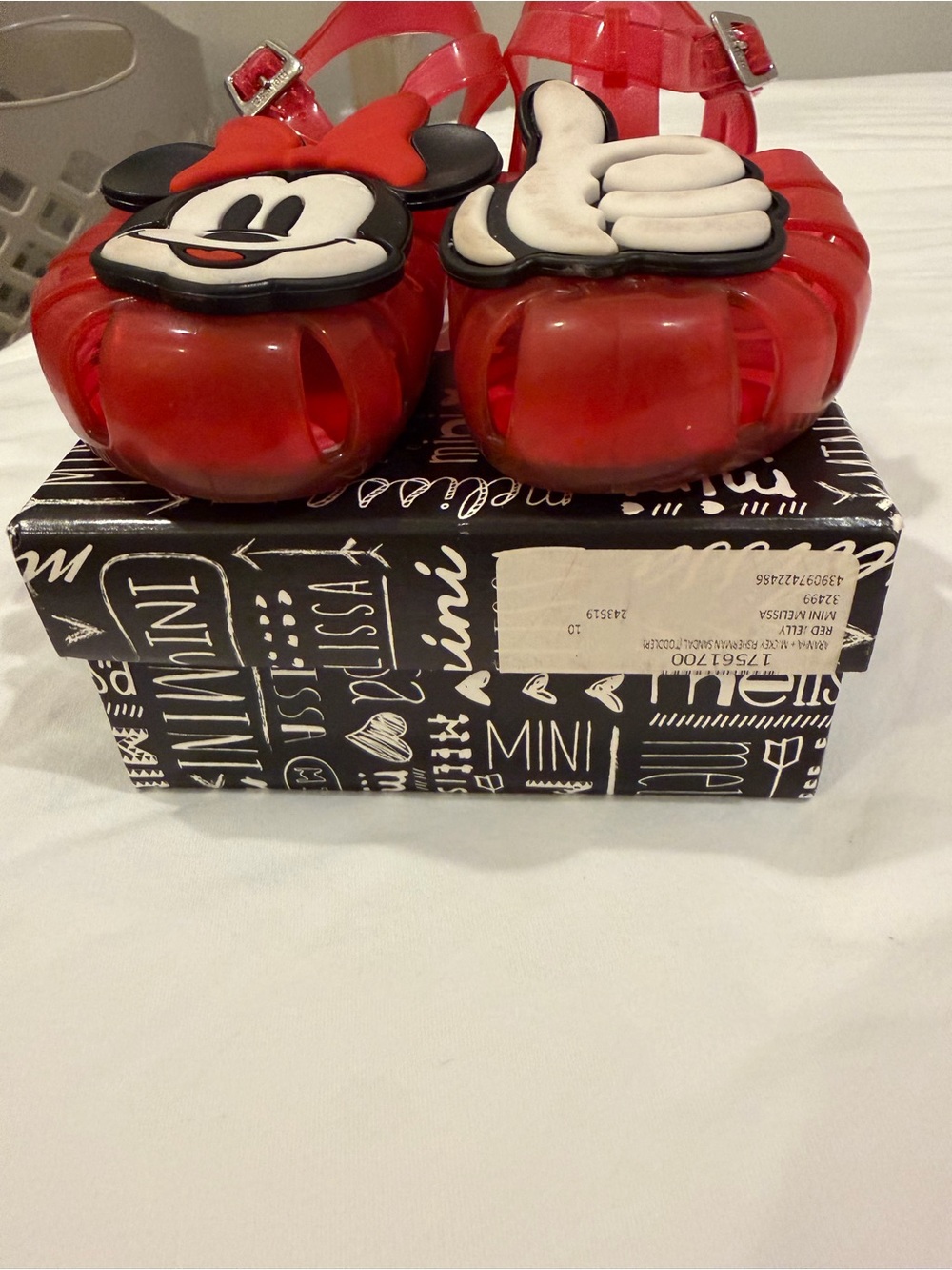 Mini Melissa Red Minnie Mouse Jelly Sandals with Thumbs-Up Detail - Picture 2 of 4